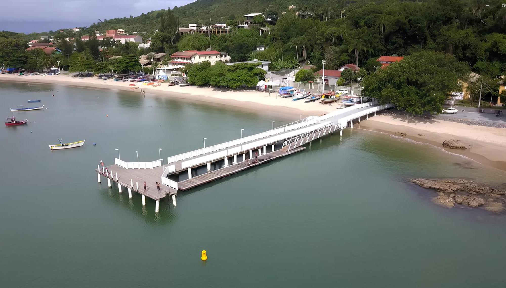 Pousada Ilha Do Itacolomi 佩尼亚 外观 照片